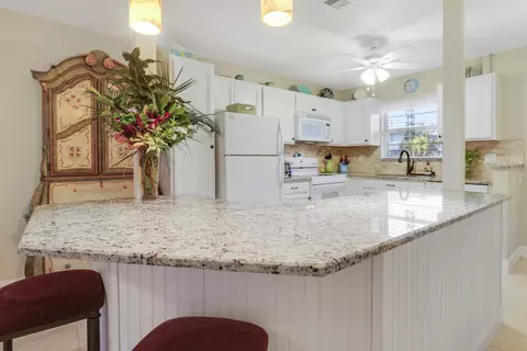 Kitchen - 2929 SE Ocean Blvd #112-2, Stuart, FL 34996 photo 5 of 7