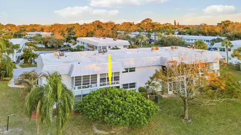 View/Area - 2929 SE Ocean Blvd #112-2, Stuart, FL 34996 photo 4 of 11