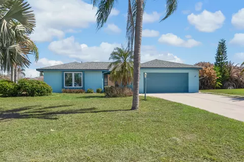 2621 SE Delong Rd, Port Saint Lucie, FL 34952