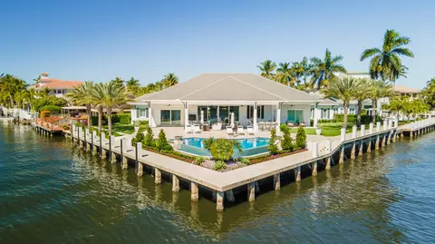 976 Cypress Dr, Delray Beach, FL 33483