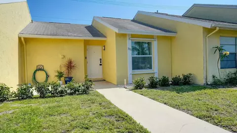155 Deerfield Dr N, Jupiter, FL 33458