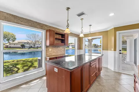 9118 Boca Gardens Pkwy #F, Boca Raton, FL 33496