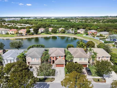 9709 Wyeth Ct, Wellington, FL 33414