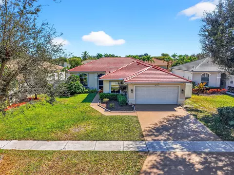 6778 Las Colinas St, Lake Worth, FL 33463