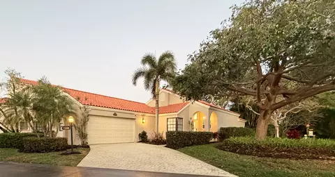13266 Saint Tropez Cir, Palm Beach Gardens, FL 33410