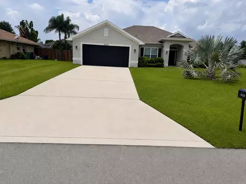 6439 NW Polly Ct, Port St Lucie, FL 34986