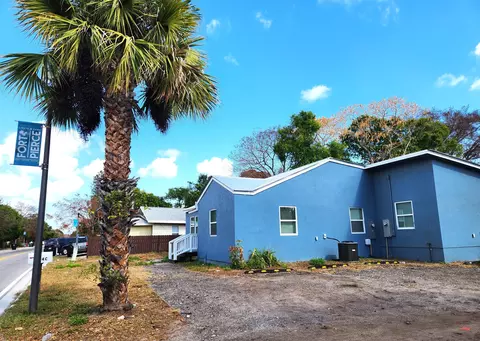 204 N 17th N St, Fort Pierce, FL 34950