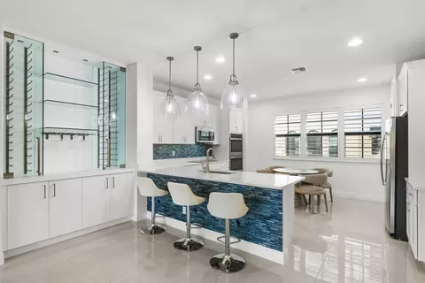 613 Windward Cir N, Boynton Beach, FL 33435