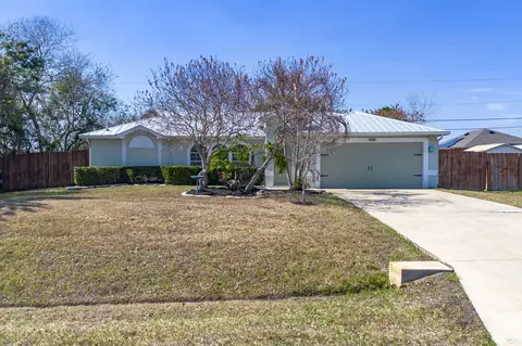 1966 SW Guernsey St, Port Saint Lucie, FL 34987