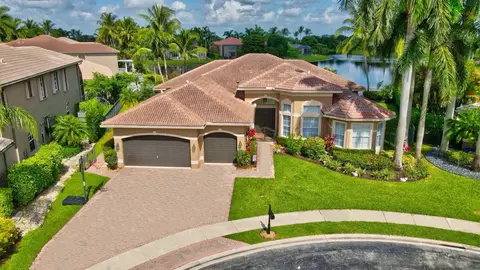 19211 N Creekshore Ct, Boca Raton, FL 33498