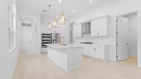 108 SE Via Tirso, Port Saint Lucie, FL 34952