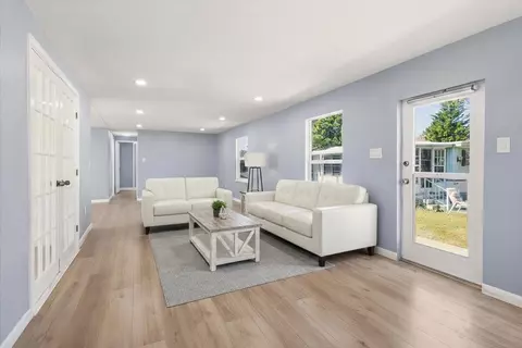 47 Tangerine Ave, Fort Pierce, FL 34982