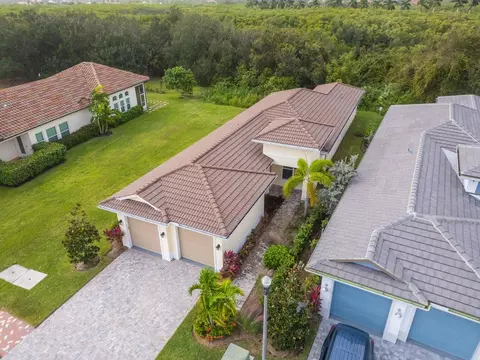 135 SE Via Bisento, Port Saint Lucie, FL 34952