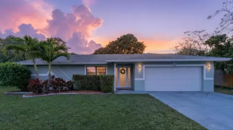 548 NW 45th Dr, Delray Beach, FL 33445