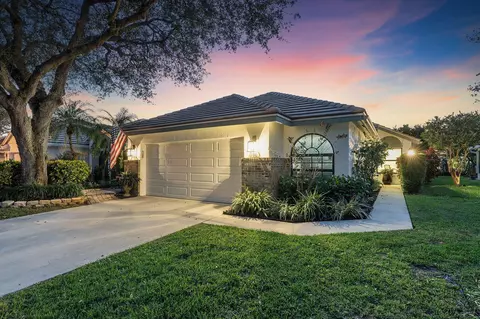 380 Sherwood Forest Dr, Delray Beach, FL 33445