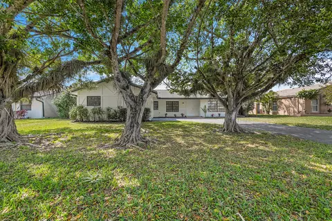 9000 NW 21st St, Coral Springs, FL 33071