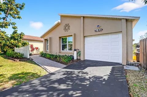 5198 Mirror Lakes Blvd, Boynton Beach, FL 33472