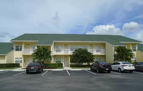 4300 Gator Trace Dr #H, Fort Pierce, FL 34982