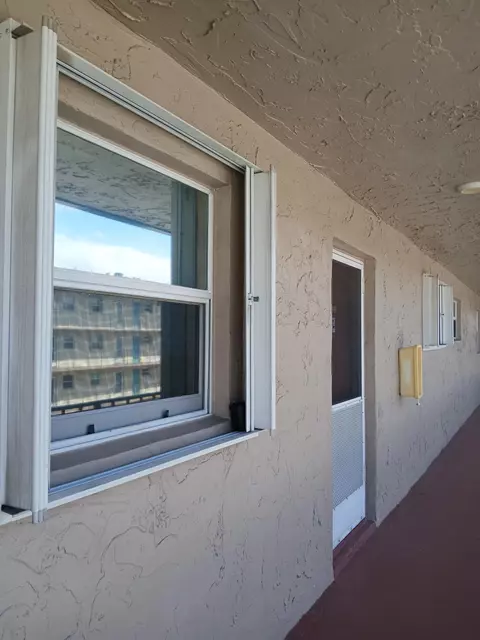 721 Lori Dr #309, Palm Springs, FL 33461