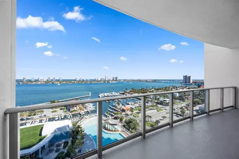 220 Lake Shore Dr #1504, Lake Park, FL 33403