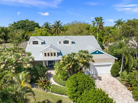 1993 SE Giffen Ave, Port Saint Lucie, FL 34952