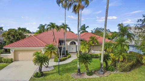 10747 Stonebridge Blvd, Boca Raton, FL 33498