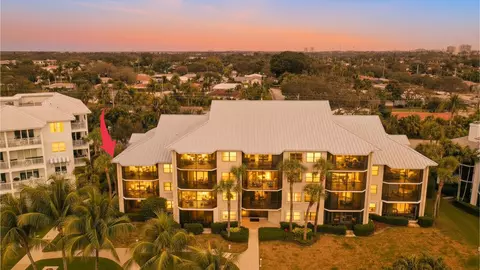 235 Bay Colony Dr N, Juno Beach, FL 33408