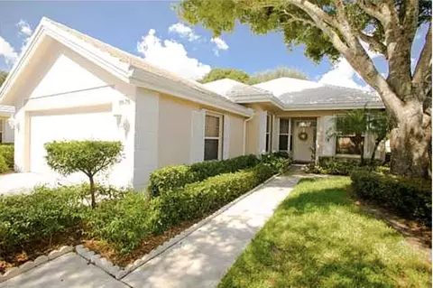 8676 Doverbrook Dr, Palm Beach Gardens, FL 33410