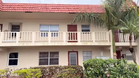 5 Abbey Ln #104, Delray Beach, FL 33446