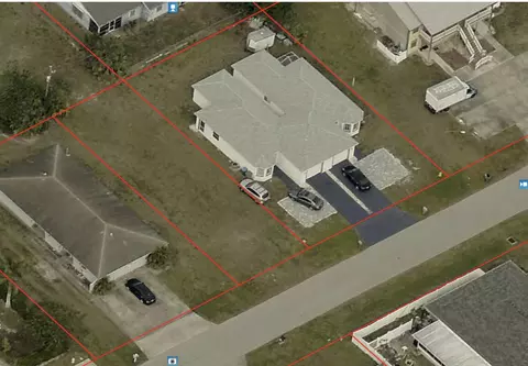 1108 SE 9th Ct, Cape Coral, FL 33990