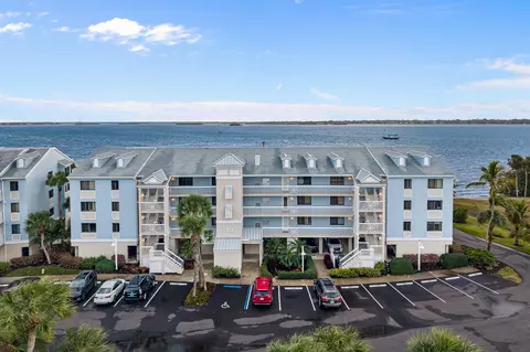 10 NE Plantation Rd #305, Stuart, FL 34996