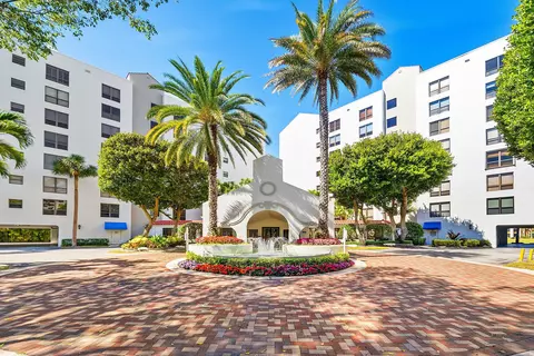 7575 Imperial Dr #501, Boca Raton, FL 33433