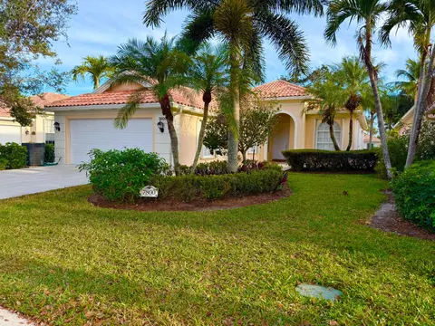 7800 Quida Dr, West Palm Beach, FL 33411