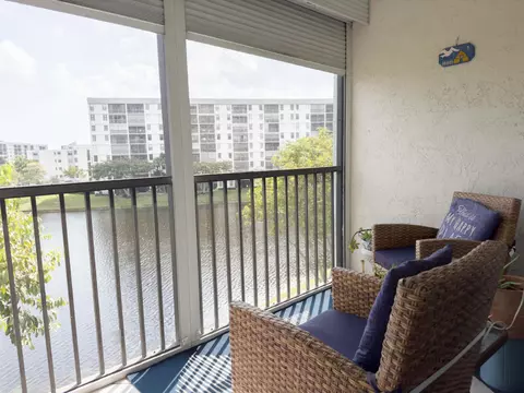 2222 N Cypress Bend Dr #403, Pompano Beach, FL 33069