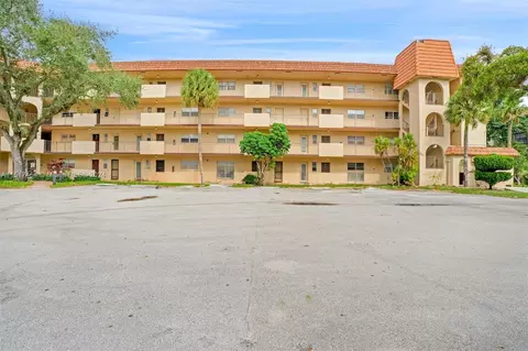 6200 S Falls Cir Dr #310, Lauderhill, FL 33319