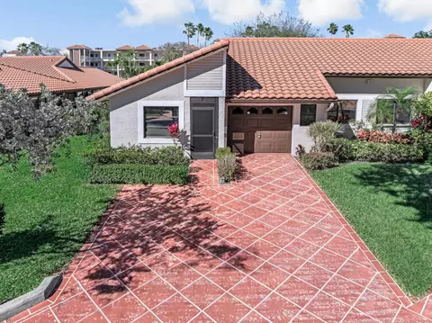 6235 Kings Gate Cir, Delray Beach, FL 33484