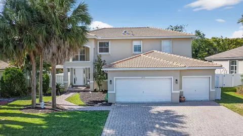 6809 Finamore Cir, Lake Worth, FL 33467
