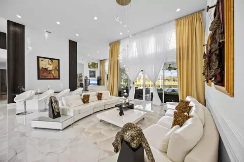 10591 Stonebridge Blvd, Boca Raton, FL 33498