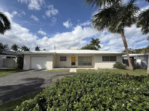 2701 SE 7th St, Pompano Beach, FL 33062