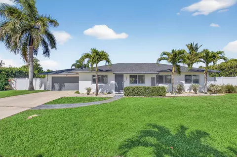 937 SW 36th Ct, Boynton Beach, FL 33435