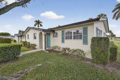2960 Ashley Dr E #D, West Palm Beach, FL 33415