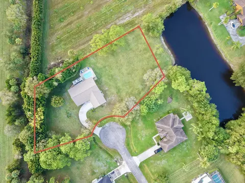 8690 Shadylake Ln, Fort Pierce, FL 34947