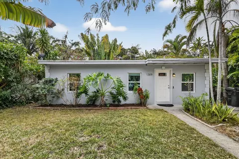 1309 S N St, Lake Worth Beach, FL 33460