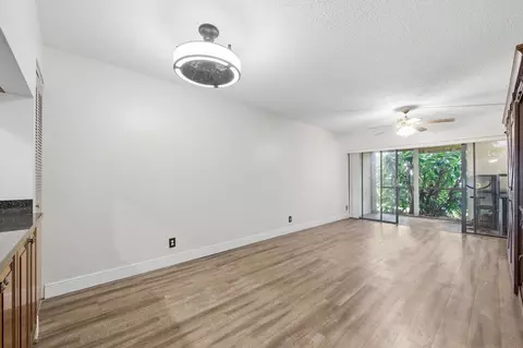 Living - 1981 W Woolbright Rd #E101, Boynton Beach, FL 33426 photo 4 of 4
