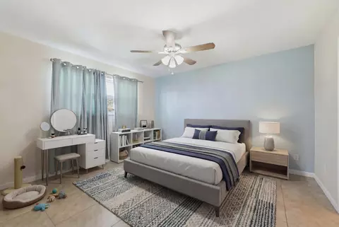 Bedroom - 305 Circle E, Jupiter, FL 33458 photo 2 of 5