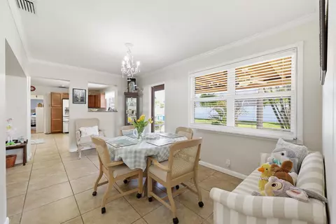 Dining - 305 Circle E, Jupiter, FL 33458 photo 3 of 3