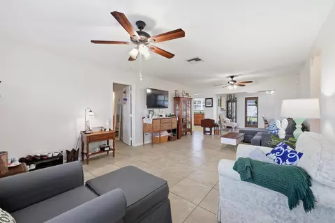 Living - 305 Circle E, Jupiter, FL 33458 photo 1 of 1
