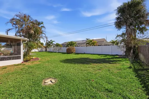 Exterior - 305 Circle E, Jupiter, FL 33458 photo 11 of 12