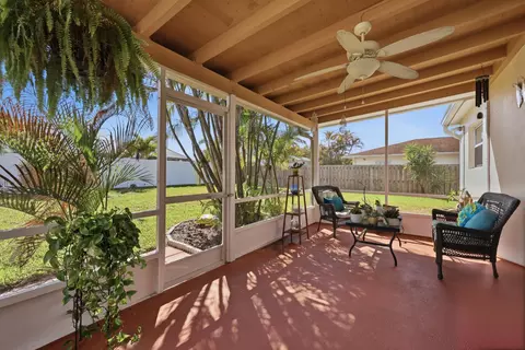 Exterior - 305 Circle E, Jupiter, FL 33458 photo 3 of 12