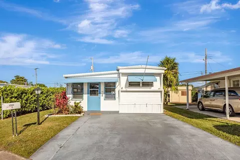 14556 Glenview Dr, Delray Beach, FL 33445